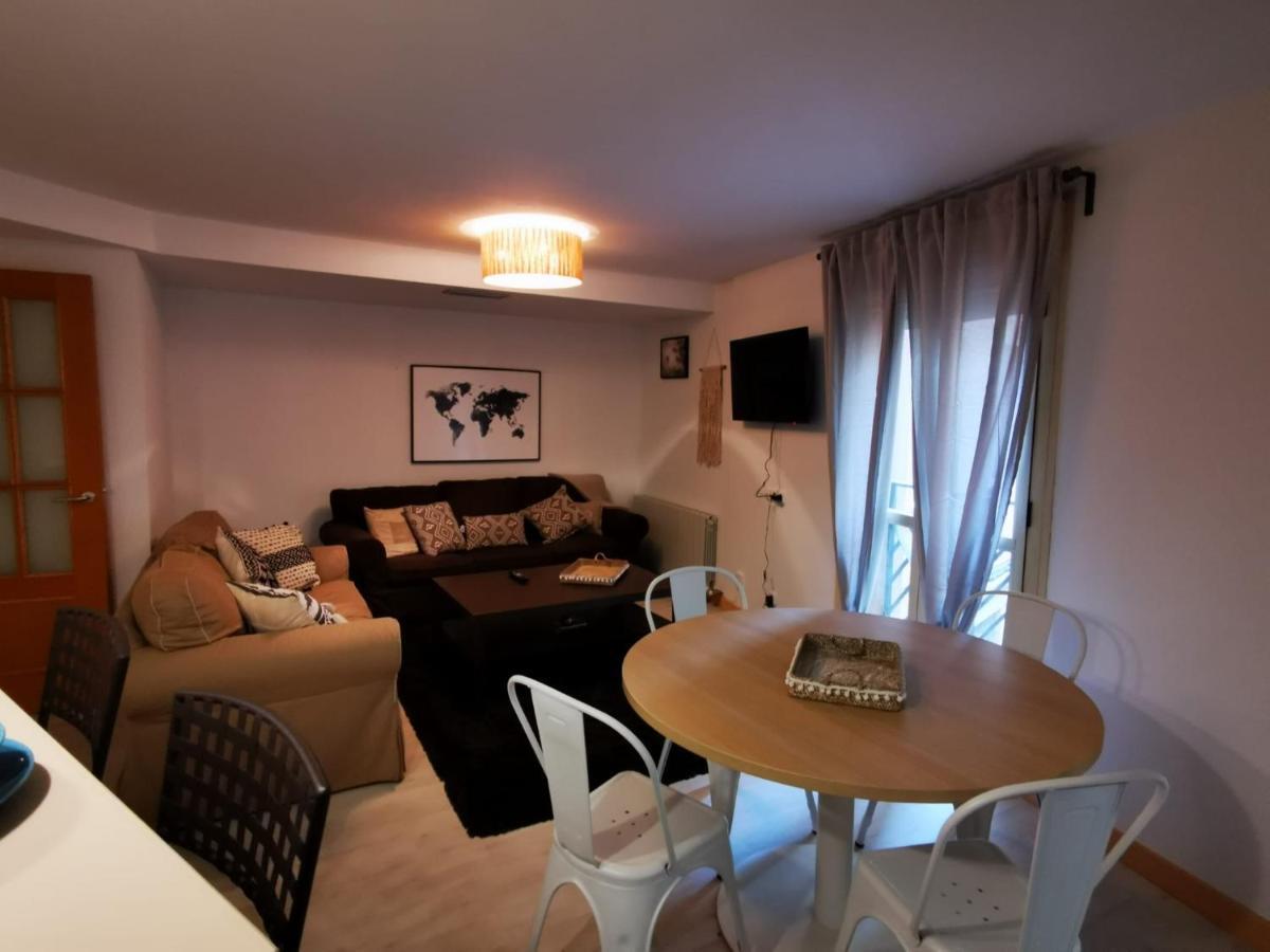 Vtz El Balcon De Rey Alfonso III Apartment ซาราโกซา ภายนอก รูปภาพ